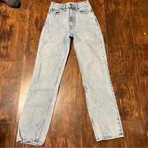 Abercrombie 90s Straight Ultra High Rise Jeans